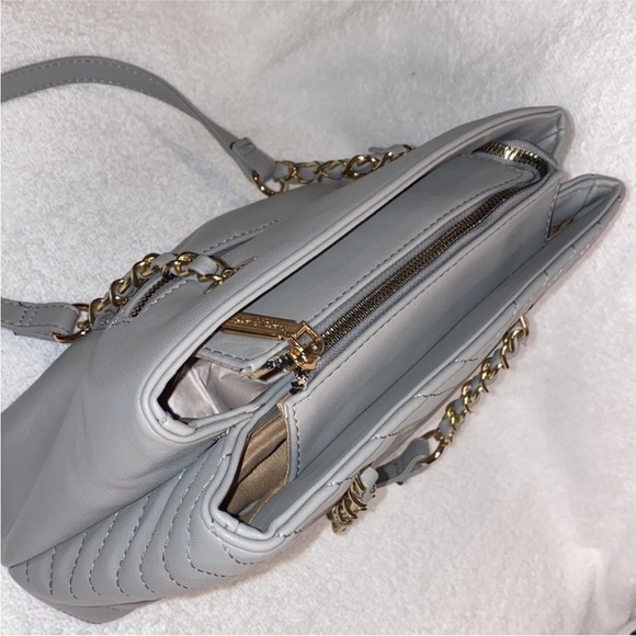 Darcy Marks London Gray Quilted Leather Shoulder Bag EUC - Picture 5 of 13